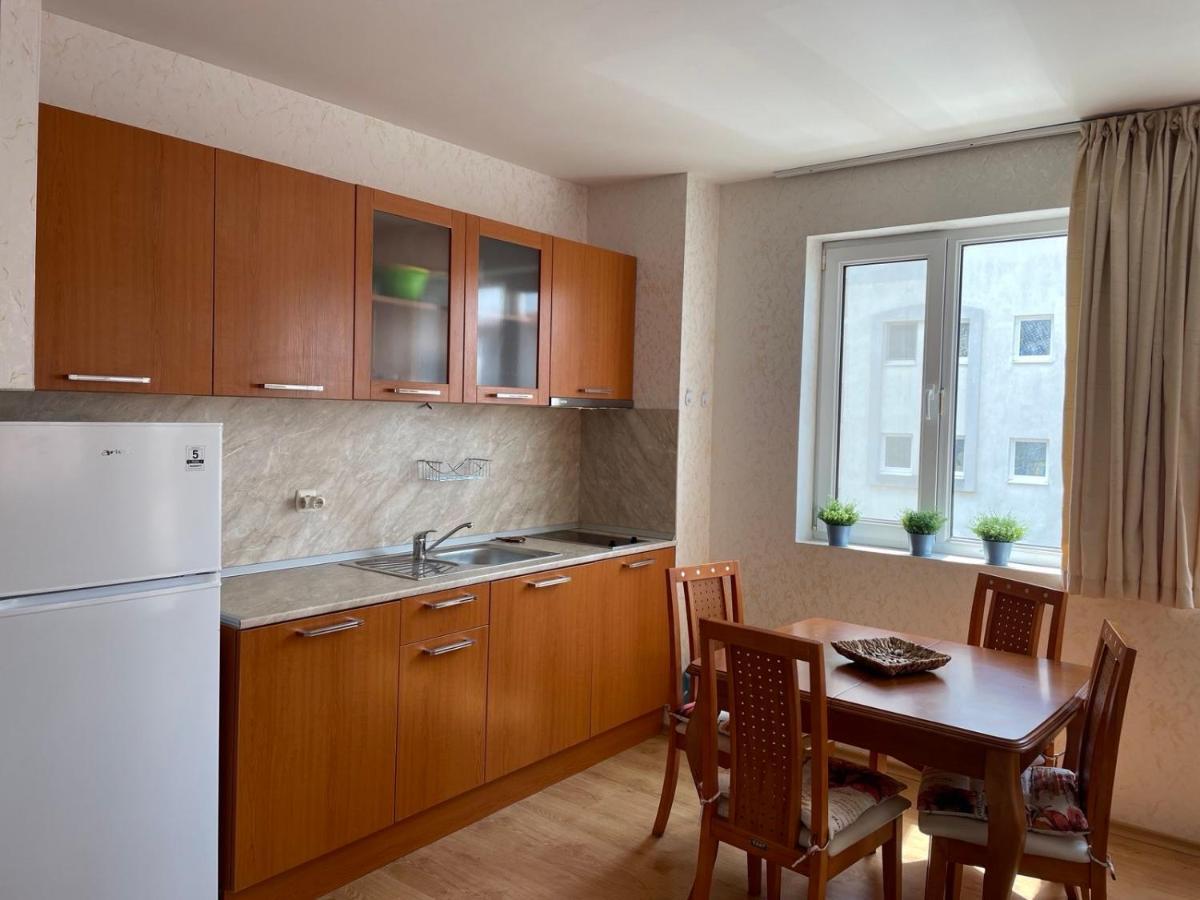 Rutland Sp Apartments Ravda Luaran gambar